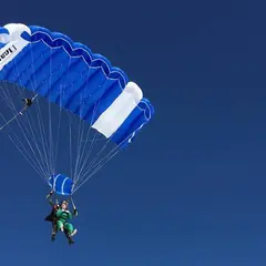 スカイダイビング関西