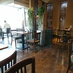 カフェヨシノ 宝神店