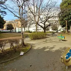 奥田三角公園