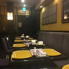 先斗入ル