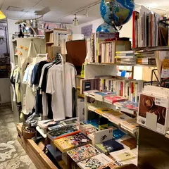 folk old bookstore(古書店・カレー・☕）