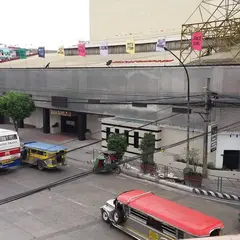 エドサ・コンプレックス
