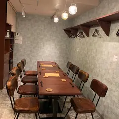 スパイスカグラ（旧：スパイス料理＆BAR kagura）