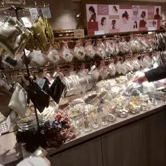Lattice 新宿ルミネスト