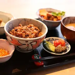 篠崎 オーガニックカフェ ラムノ （organic cafe Lamno）
