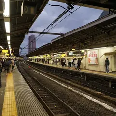 JR 新宿駅