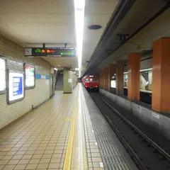 いりなか駅