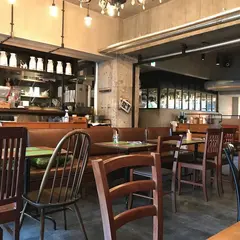 生クリーム専門店MILK CAFE