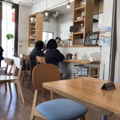 カフェ&デリ ハグ
