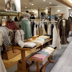 Samansa Mos2 なんばCITY店