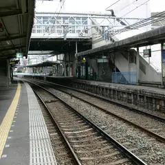 雑餉隈駅