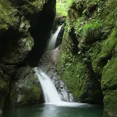 ねじれの滝