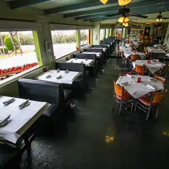Jackie Rey's Ohana Grill Kona