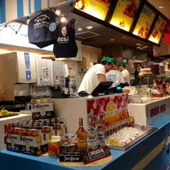 ロティ・チキン & ジャッキー・タコス デリカテッセン