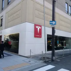 Tesla / テスラ心斎橋