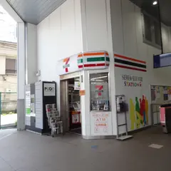 セブン-イレブン 京急梅屋敷店