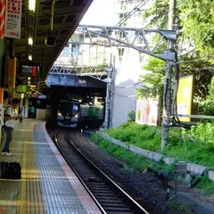 東京メトロ 丸ノ内線 四ツ谷駅 (M12)