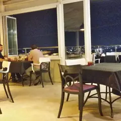 Temptasian Restaurant & Lounge