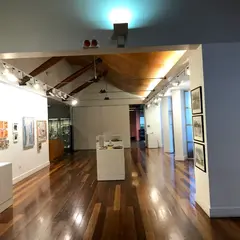 Hazelhurst Regional Gallery & Arts Centre