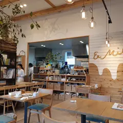 天然酵母の食パン専門店 つばめパン 尼ヶ坂本店