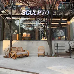 SCULPTOR KOREA FLAGSHIP STORE