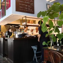 Arissara Boulangerie et Cafe