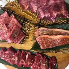 焼肉八王子 黒テツ