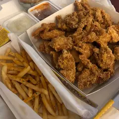 ネネチキン弘大駅店