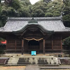 伊富岐神社の大杉