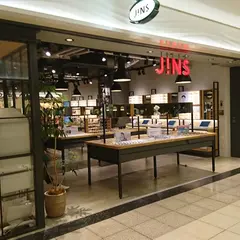 JINS 新宿サブナード店