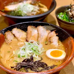 吉山商店 なんばラーメン一座店