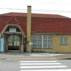 鳥居本駅