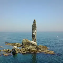ローソク岩