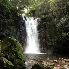 戸丿隅の滝