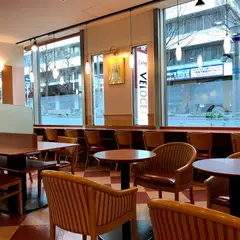 カフェ・ベローチェ 栄四丁目広小路通店