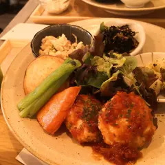 玄米＆やさいカフェ玄三庵 梅田エスト店