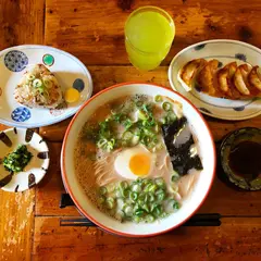 大砲ラーメン長門石店