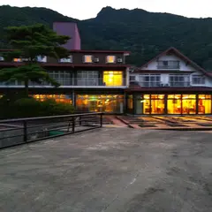 九重観光ホテル