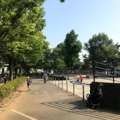 行徳駅前公園