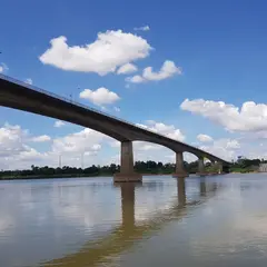タイラオス友好橋