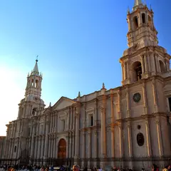 アレキパ大聖堂（Basilica Cathedral of Arequipa）