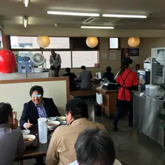 もつ煮屋日の出食堂
