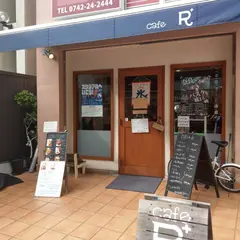 cafe R+