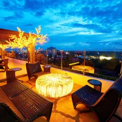 Room 801 Rooftop Bar and Restaurant