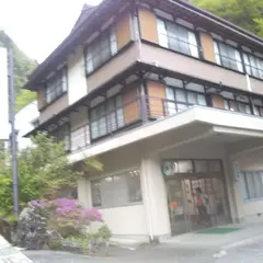 泉屋旅館