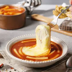 シンジョントッポッキ (신전떡볶이 이케부쿠로점)