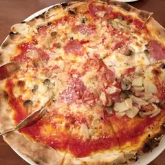 トラットリア・イルセイ