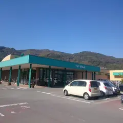 ツルヤ稲荷山店