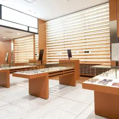 フォーナインズ 伊勢丹新宿店メンズ館