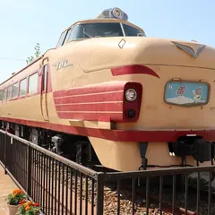 土居原ボンネット広場
